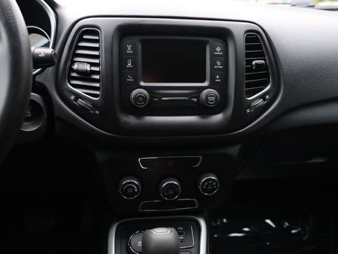 Used 2018 Jeep Compass Sport image 22