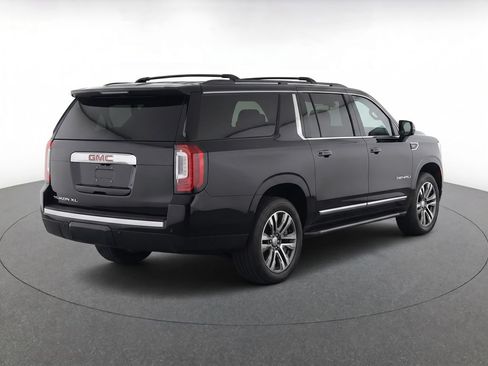 Used 2018 GMC Yukon XL Denali w/ Denali Ultimate Package AWD/4WD image 7