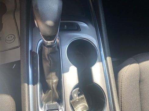 Used 2023 Chevrolet Malibu LT image 14