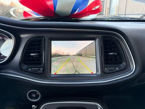 Used 2015 Dodge Challenger R/T Plus image 37