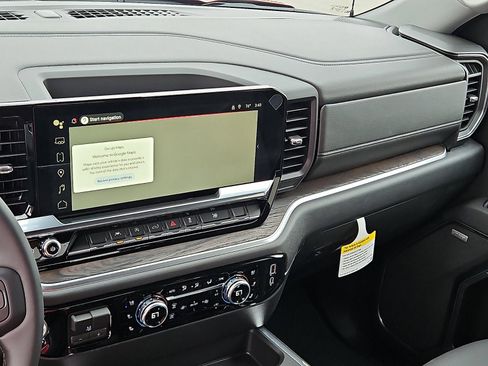 New 2026 GMC Sierra 1500 SLT image 20