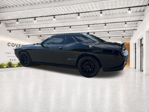 Used 2015 Dodge Challenger R/T Plus RWD image 7