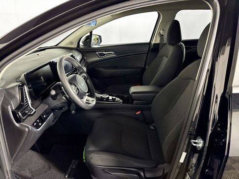 Certified 2023 Kia Sportage LX image 11