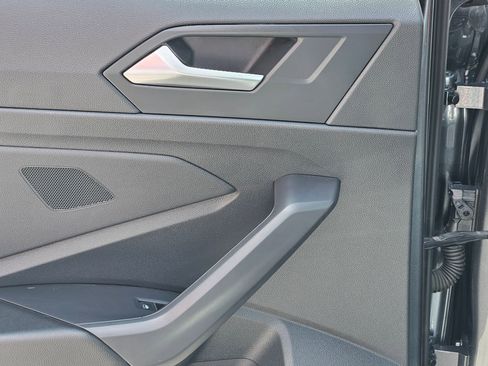 Used 2024 Volkswagen Jetta SE image 24