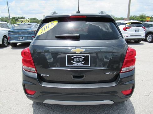 Used 2018 Chevrolet Trax LT w/ Driver Confidence Package FWD image 6