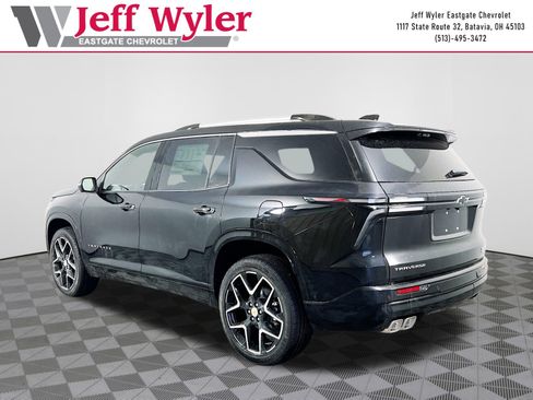 New 2026 Chevrolet Traverse High Country w/ LPO, Floor Liner Package FWD image 32