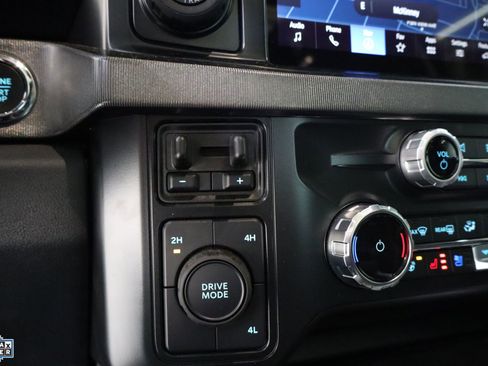 Used 2024 Ford F350 Platinum image 23