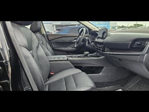 Used 2021 Nissan Rogue SL w/ Premium Package image 10