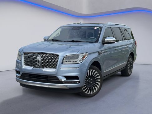 Used 2019 Lincoln Navigator L Black Label AWD/4WD image 2