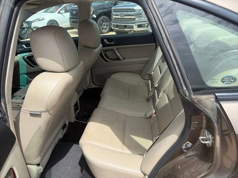 Used 2009 Subaru Legacy 2.5i Limited AWD/4WD image 6