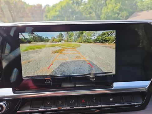 Used 2025 GMC Sierra 1500 SLT image 30