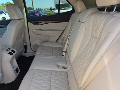 Certified 2023 Buick Envision Avenir FWD image 12
