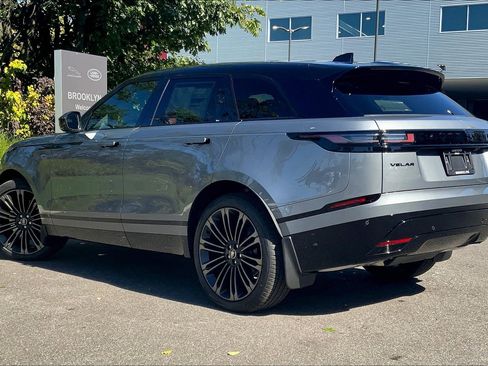 New 2026 Land Rover Range Rover Velar Dynamic SE image 12
