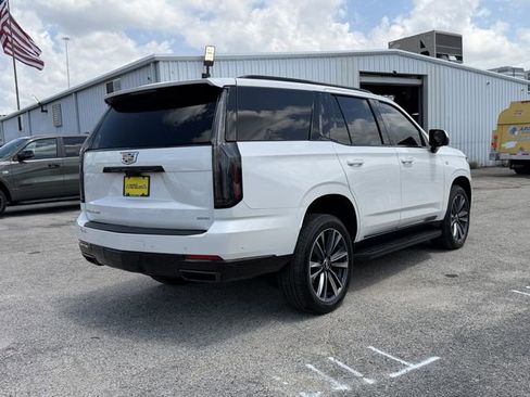 Used 2025 Cadillac Escalade Sport w/ LPO, Floor Liner Package image 5