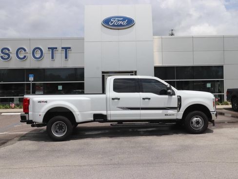 Certified 2025 Ford F350 XLT AWD/4WD image 16