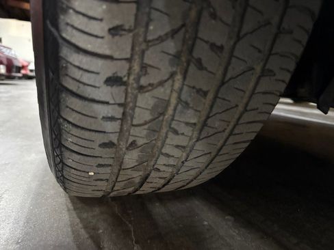 Used 2017 Dodge Grand Caravan SXT image 45