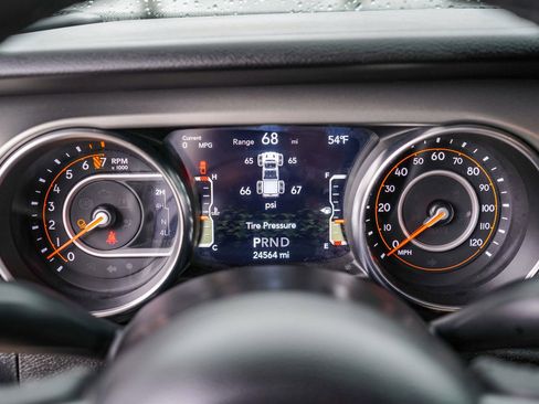 Used 2023 Jeep Gladiator Sport image 24