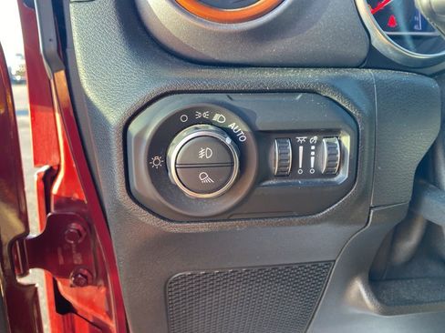 Used 2021 Jeep Gladiator Mojave image 14