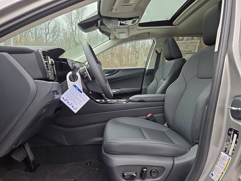 New 2026 Lexus NX 350 AWD image 9