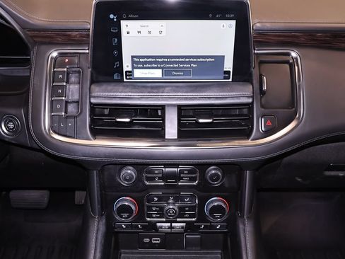 Used 2023 Chevrolet Tahoe Z71 w/ Luxury Package AWD/4WD image 32
