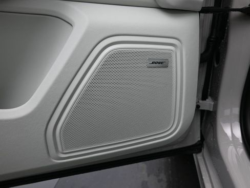 New 2026 Porsche Macan S image 13