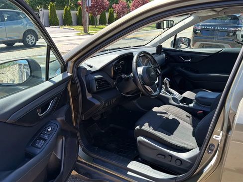 Used 2023 Subaru Outback Premium AWD/4WD image 22