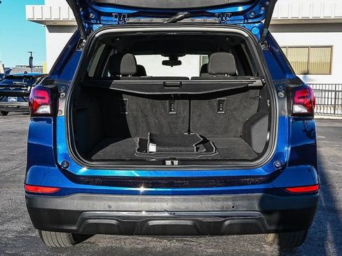 Used 2022 Chevrolet Equinox LT w/ Driver Convenience Package FWD image 30