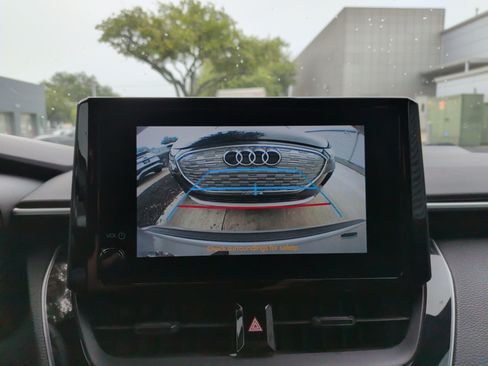 Used 2023 Toyota Corolla SE FWD image 23