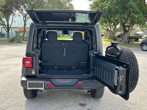 Certified 2021 Jeep Wrangler Sport S image 38