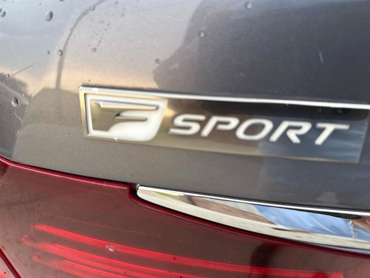 Used 2015 Lexus LS 460 w/ F Sport Package RWD image 43