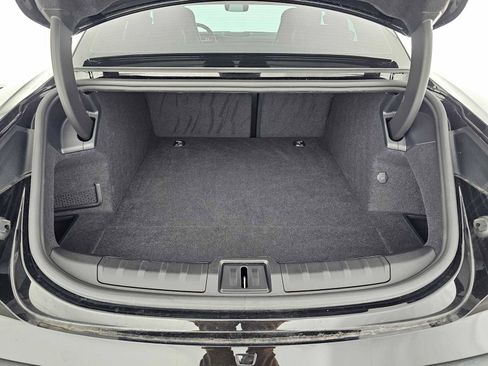 Used 2023 Porsche Taycan w/ Premium Package image 14