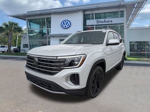 New 2026 Volkswagen Atlas SE FWD image 8