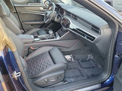 Used 2021 Audi RS 7 4.0T w/ Carbon Optic Package image 17