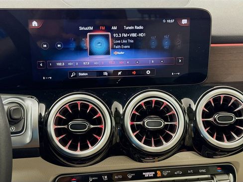 Used 2023 Mercedes-Benz GLB 250 GLB 250 image 14