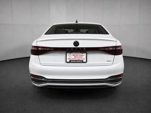 Used 2025 Volkswagen Jetta SEL FWD image 5