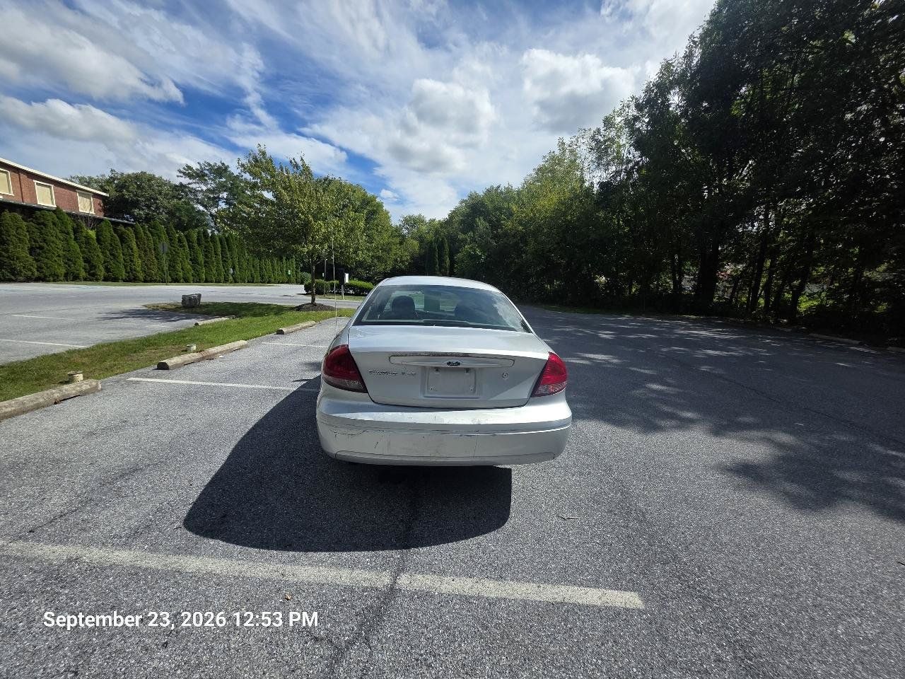 Used 2004 Ford Taurus SES FWD image 5