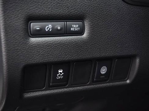 Certified 2024 Nissan Murano SV image 12