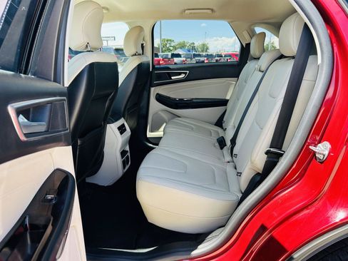 Used 2017 Ford Edge Titanium w/ Technology Package FWD image 26