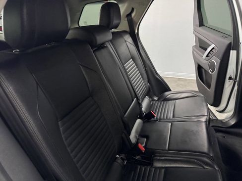 Used 2021 Land Rover Discovery Sport S image 53