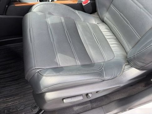 Used 2022 Honda CR-V Touring image 23