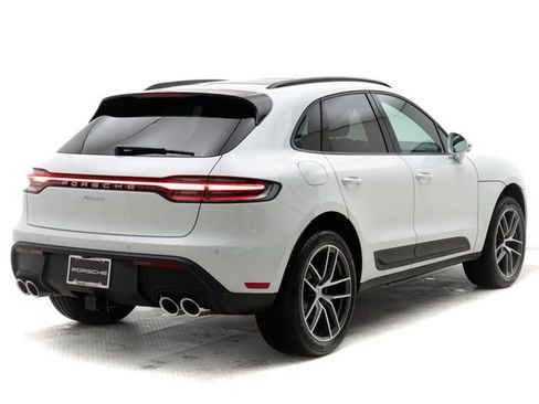 Certified 2026 Porsche Macan AWD/4WD image 36