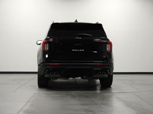 Used 2025 Ford Explorer ST AWD/4WD image 5