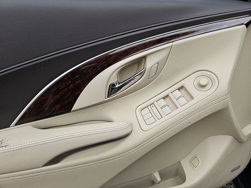Used 2014 Buick LaCrosse Premium w/ Driver Confidence Package image 12