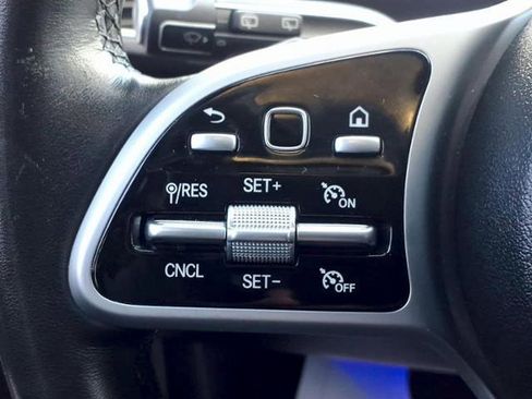 Used 2021 Mercedes-Benz GLE 450 4MATIC image 31