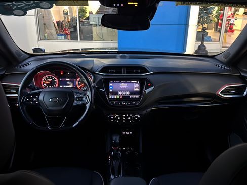 Used 2023 Chevrolet TrailBlazer RS w/ Sun and Liftgate Package image 27