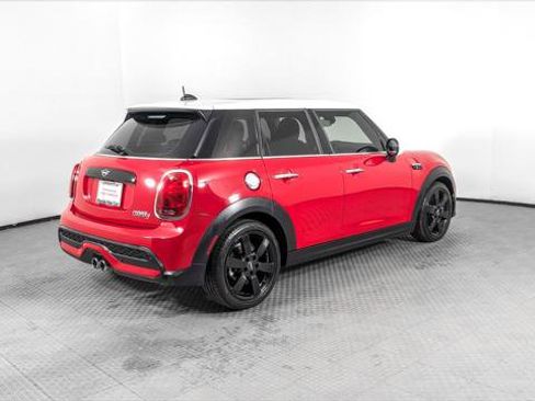 Used 2022 MINI Cooper S image 8