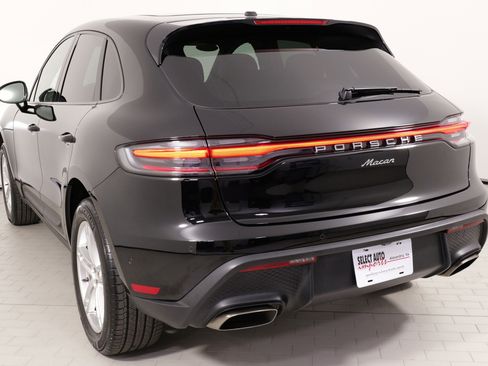 Used 2025 Porsche Macan image 14