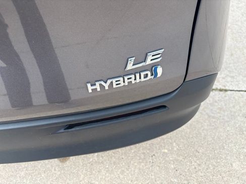 Used 2023 Toyota Sienna LE FWD image 24