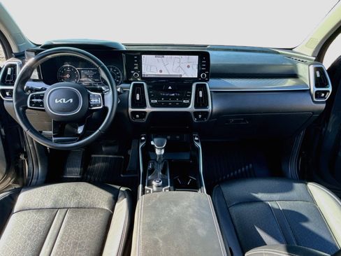 Used 2022 Kia Sorento S FWD image 14