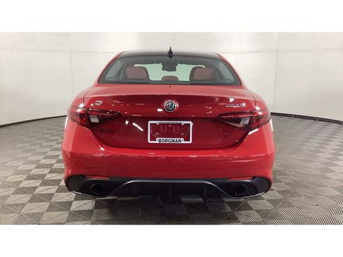 Used 2019 Alfa Romeo Giulia Ti Sport w/ Quick Order Package 22S Sport image 4